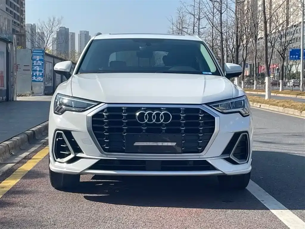 Audi Q3 — фото 4
