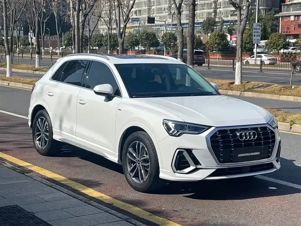 Audi Q3 — фото 3