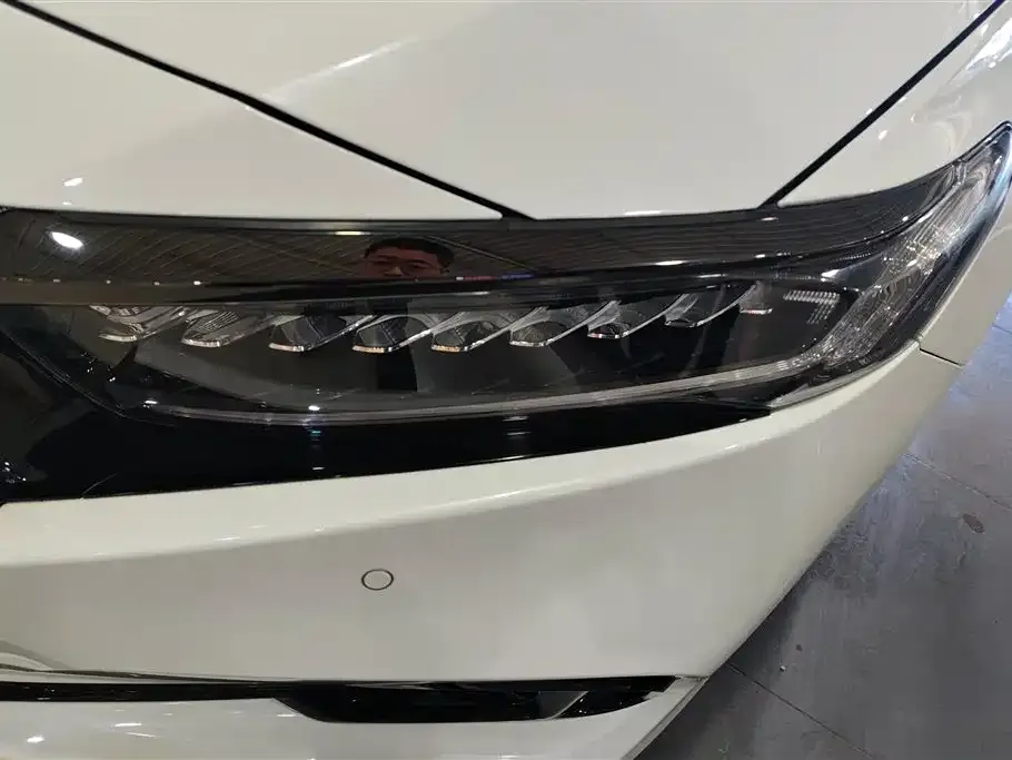Honda Accord — фото 5