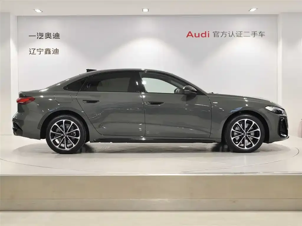 Audi A5L — фото 5