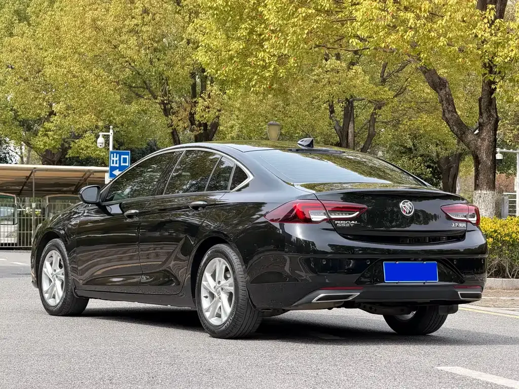 Buick Regal 2023 из CN, фото 3