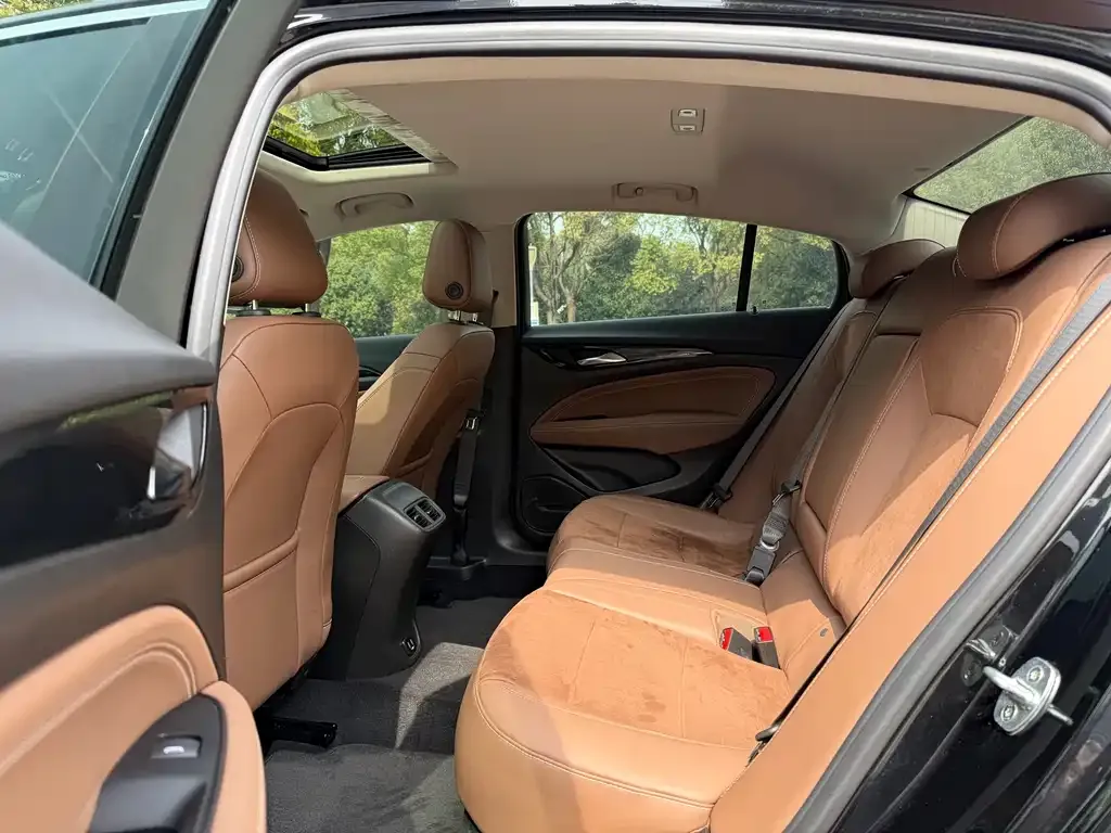 Buick Regal 2023 из CN, фото 4