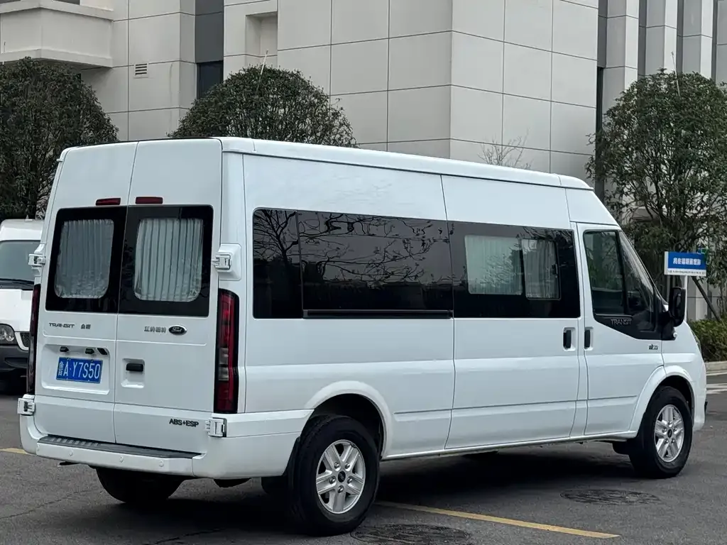 Ford Transit Custom 2021 из CN, фото 6