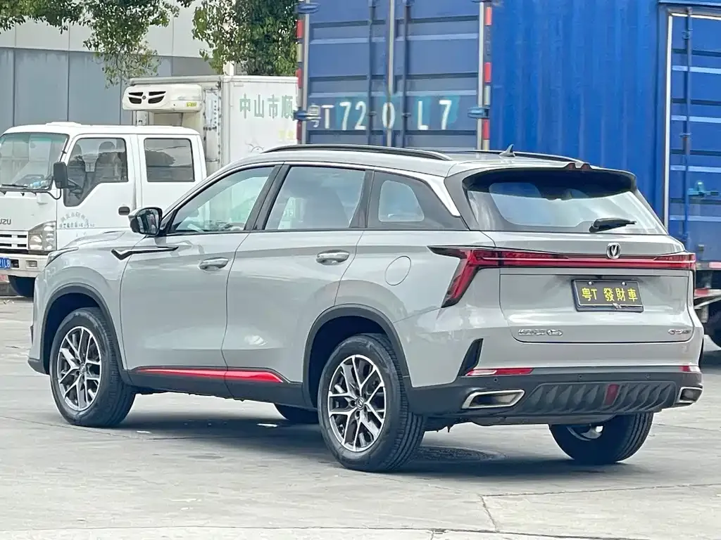 Changan CS75PLUS — фото 4