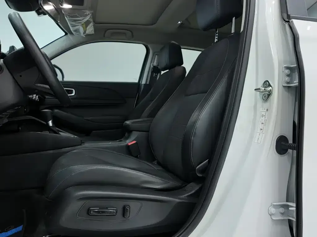 Honda Vezel 2023 из CN, фото 4