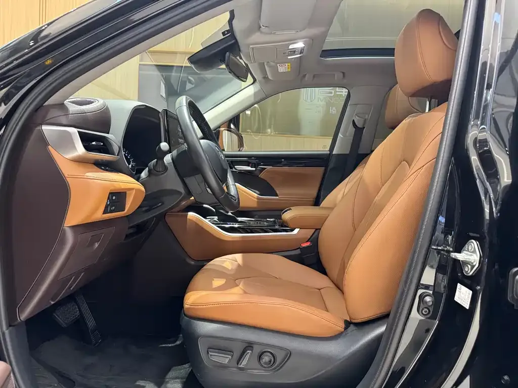 Toyota Highlander 2024 из CN, фото 5