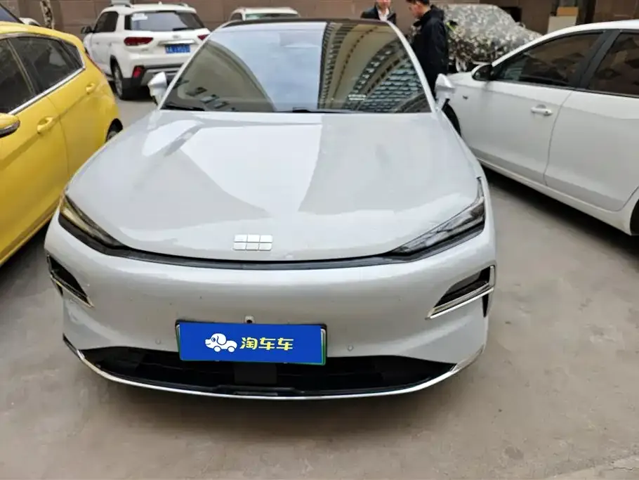 Geely Galaxy Xingyao 8 2025 из CN, фото 5