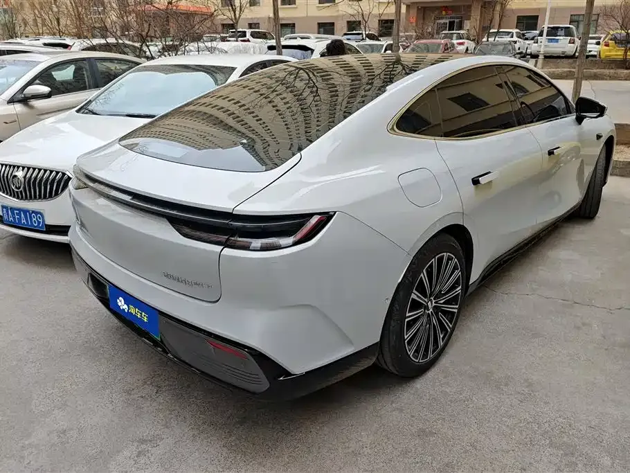 Geely Galaxy Xingyao 8 2025 из CN, фото 9