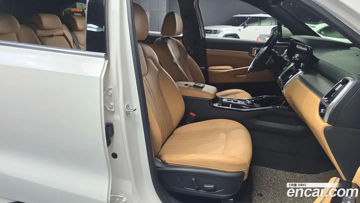 Kia Sorento — фото 5