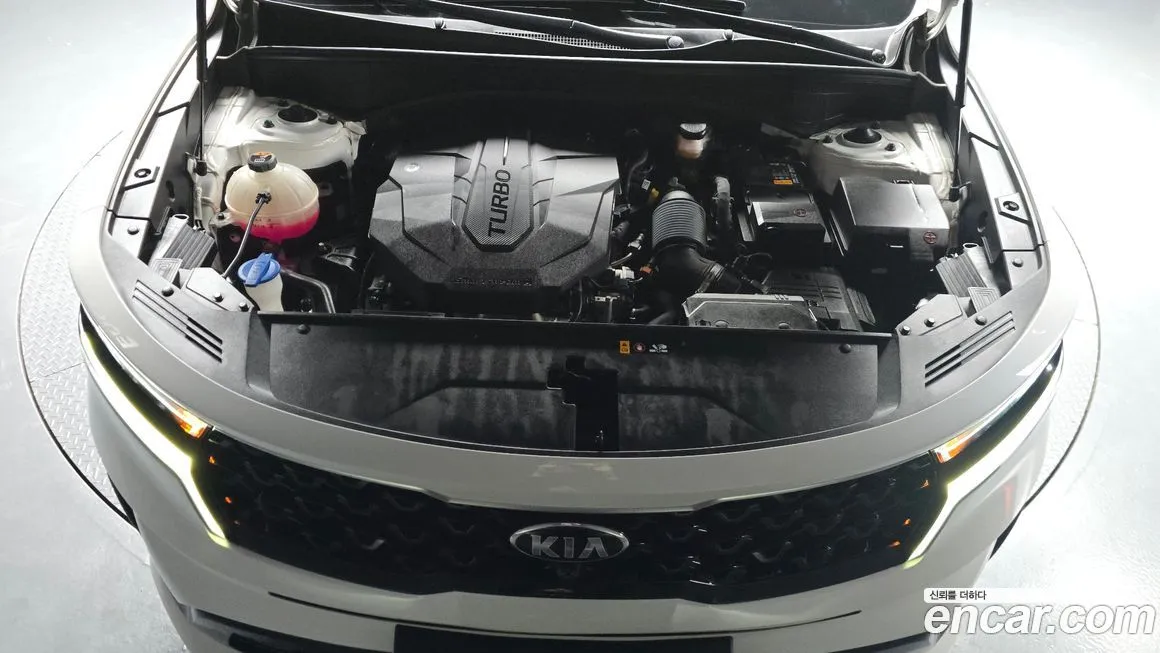 Kia Sorento — фото 7