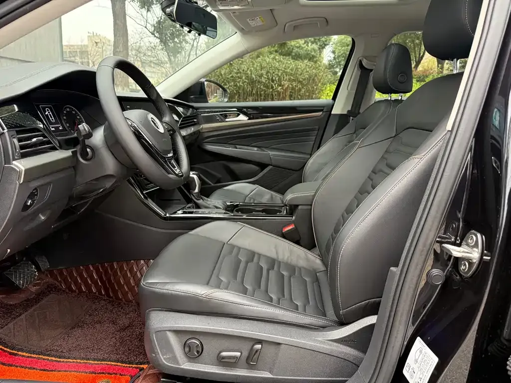 Volkswagen Passat — фото 3