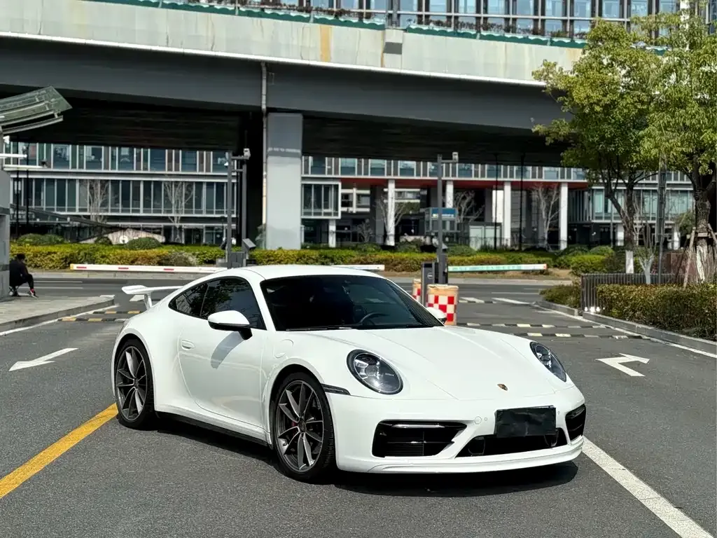 Porsche 911 2023 из CN, фото 5