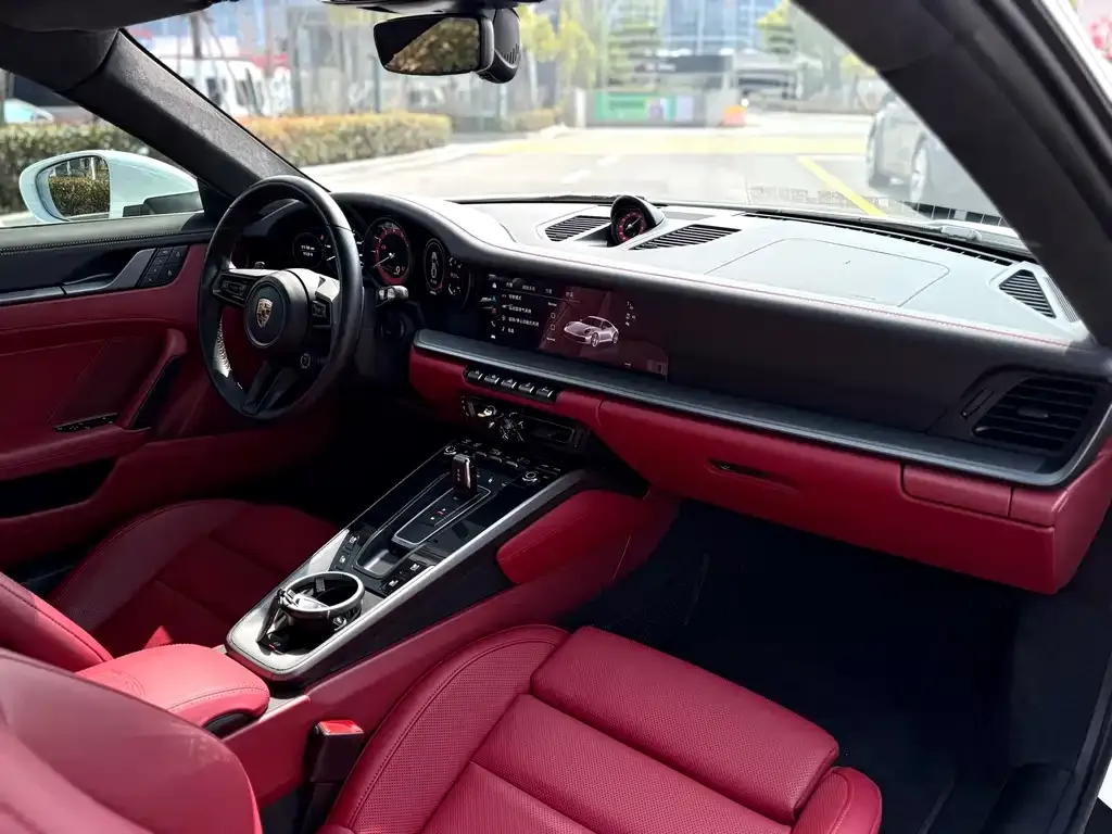 Porsche 911 2023 из CN, фото 3