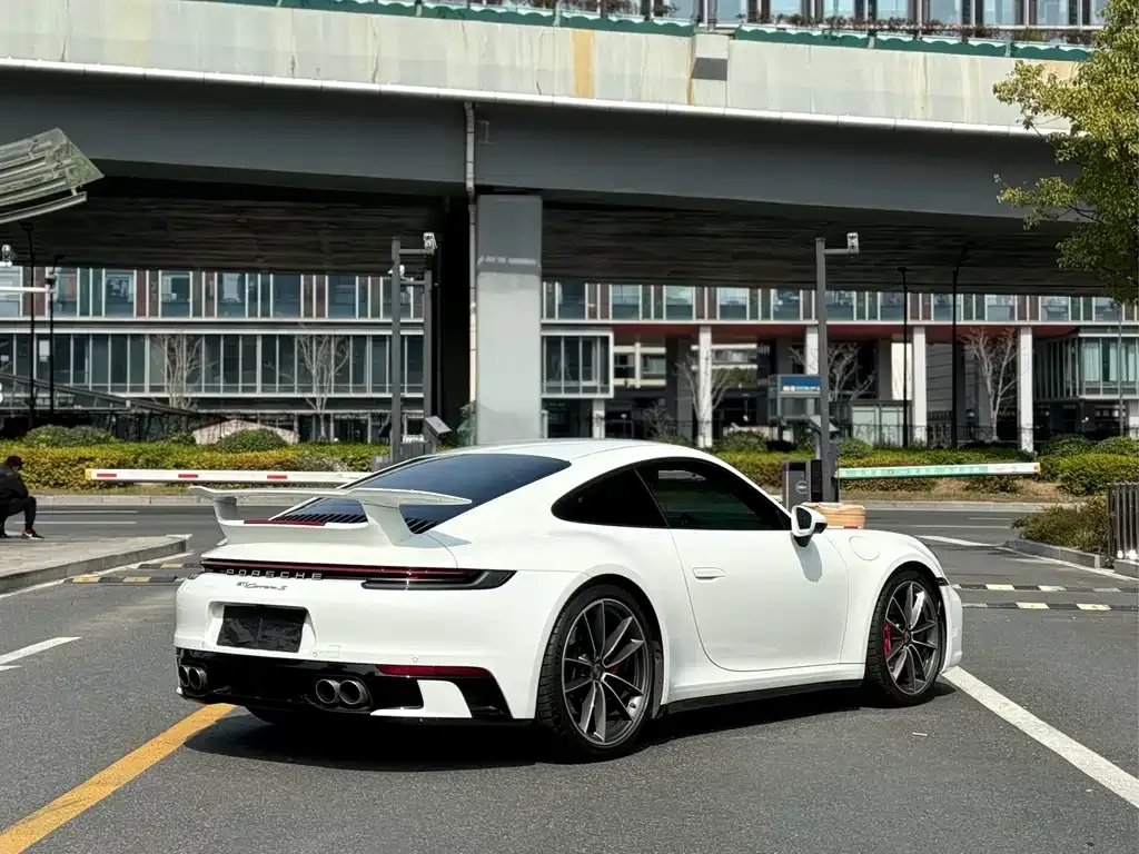 Porsche 911 2023 из CN, фото 9