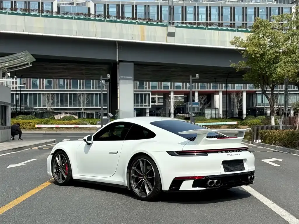 Porsche 911 2023 из CN, фото 8