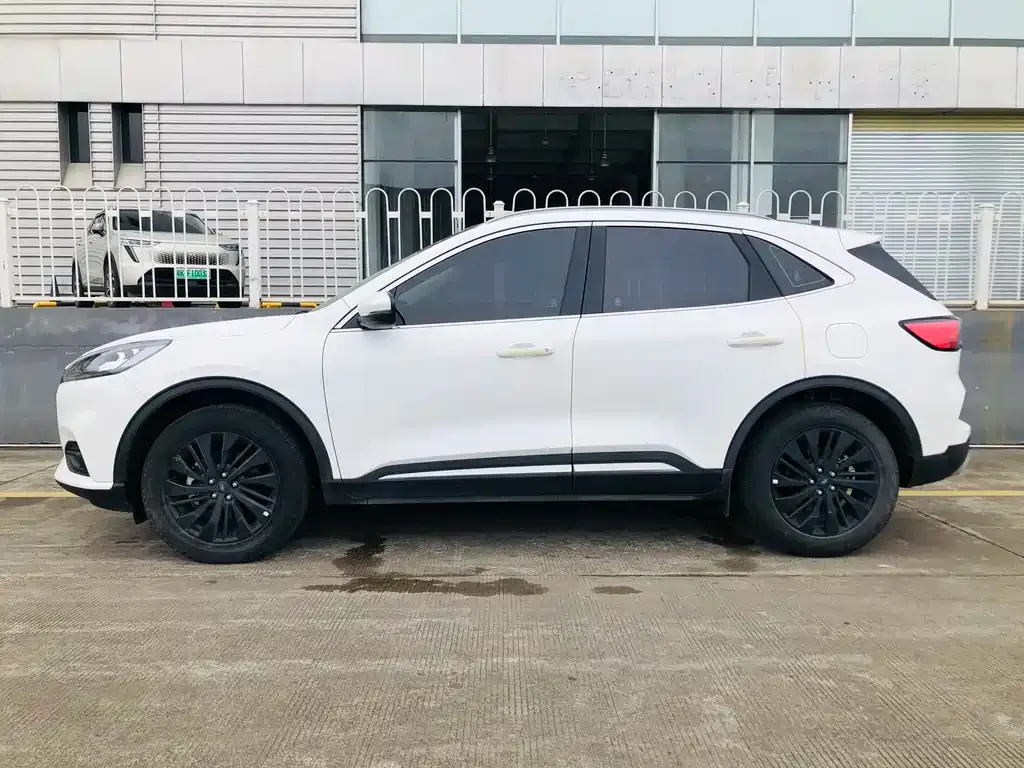 Ford Escape 2024 из CN, фото 7
