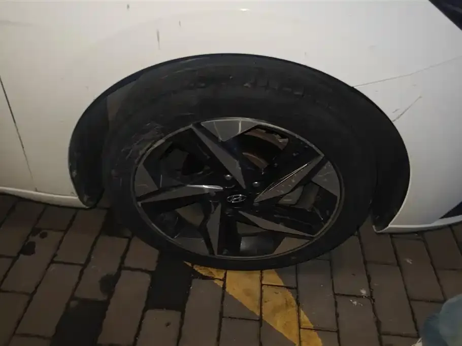 Hyundai Elantra 2023 из CN, фото 4