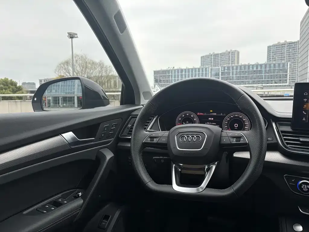 Audi Q5L 2023 из CN, фото 2
