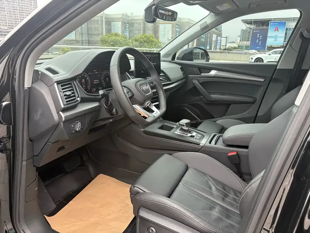 Audi Q5L 2023 из CN, фото 9