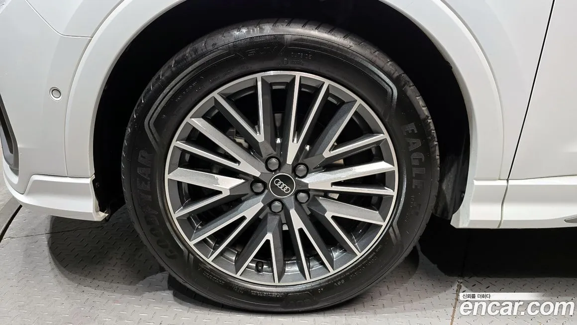 Audi Q3 2023 из KR, фото 9