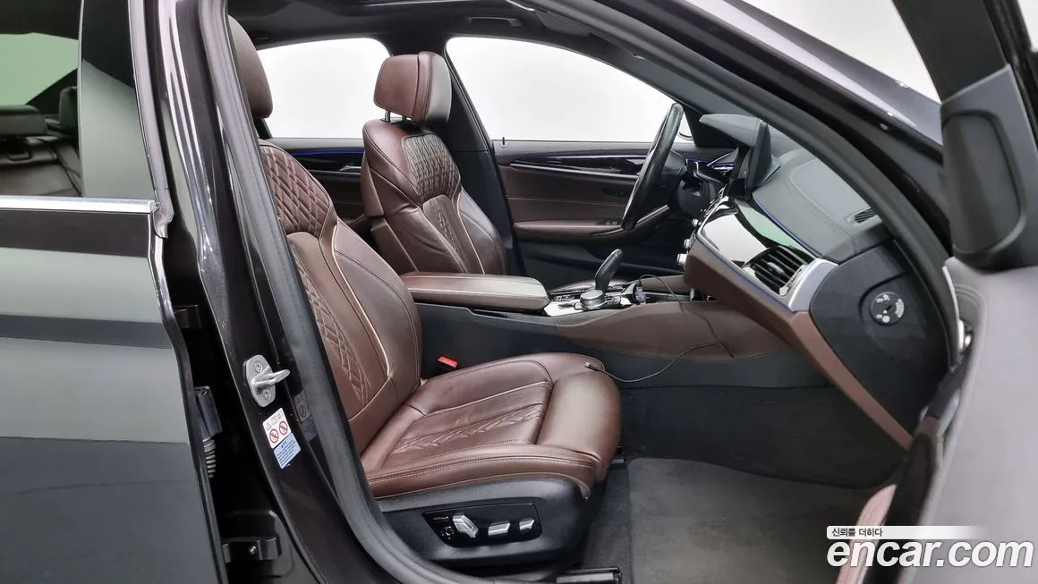 BMW 5-Series 2021 из KR, фото 7
