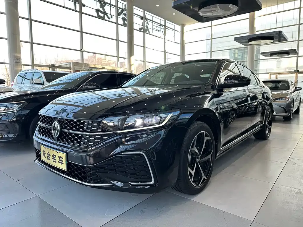 Volkswagen Passat 2025 из CN, фото 1
