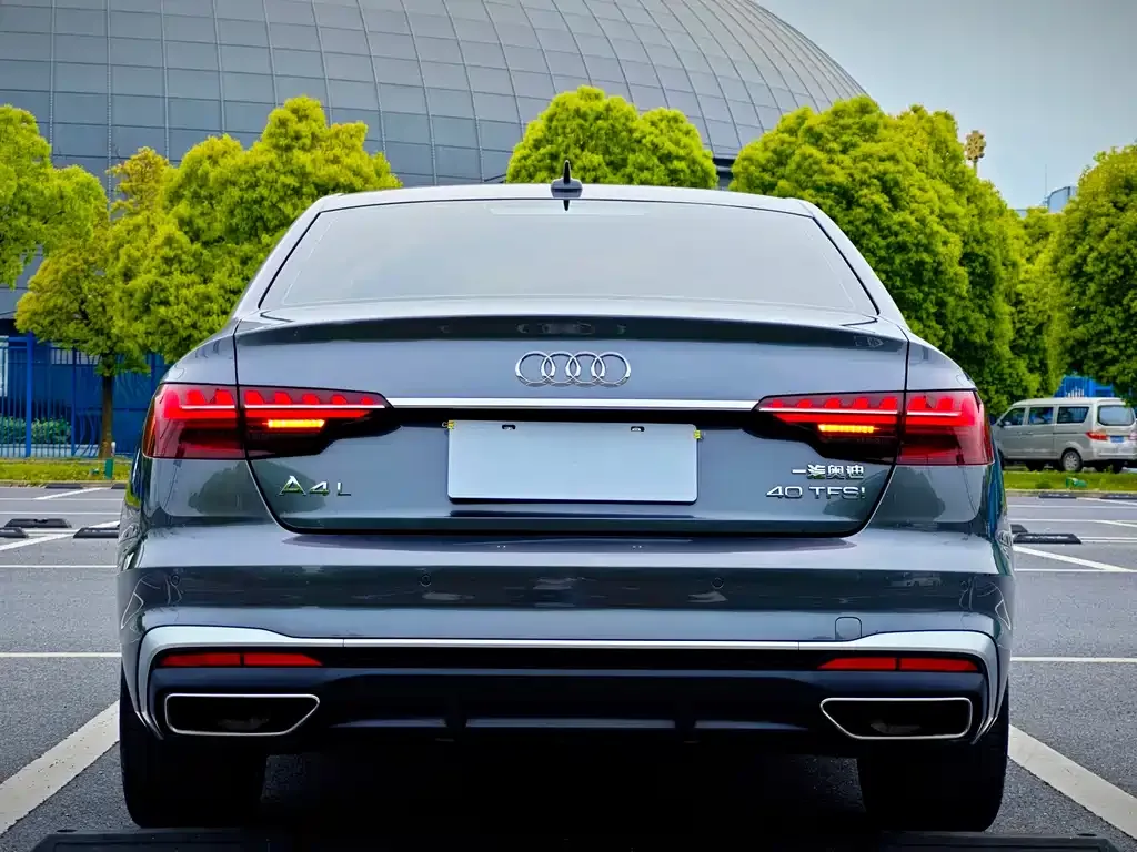 Audi A4L — фото 8