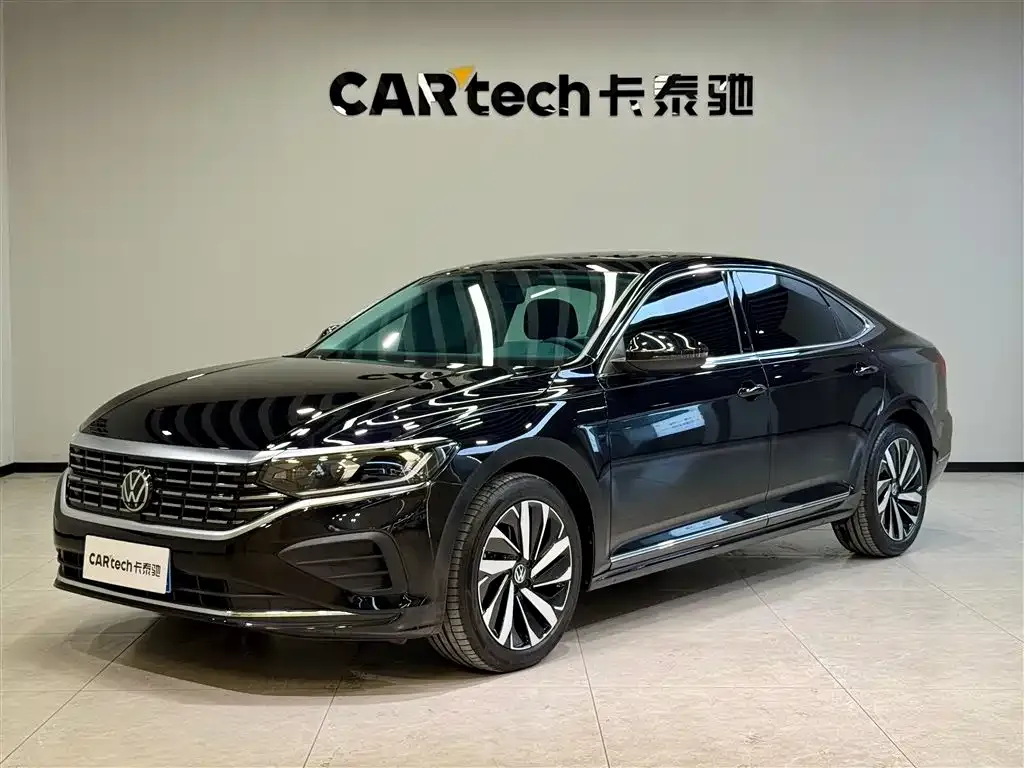 Volkswagen Passat — фото 1