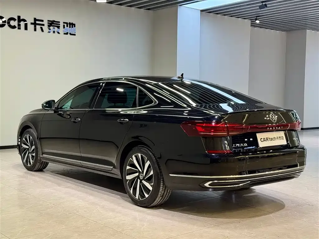 Volkswagen Passat — фото 4