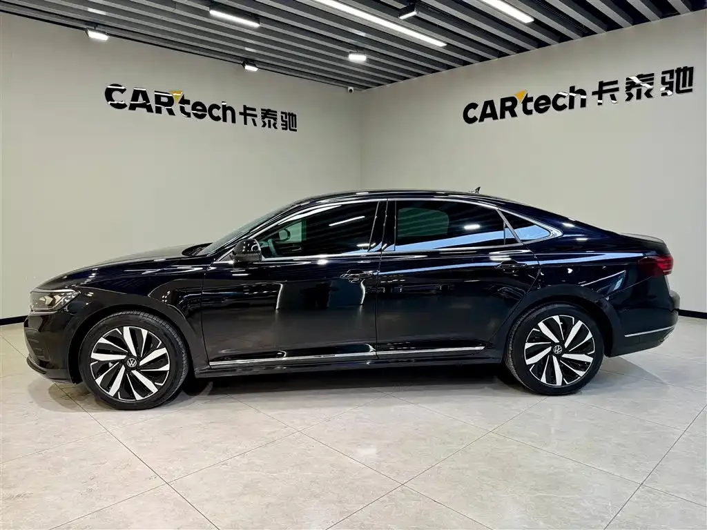 Volkswagen Passat — фото 6