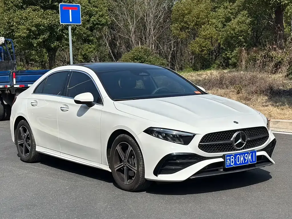 Mercedes-Benz A-Class 2024 из CN, фото 3