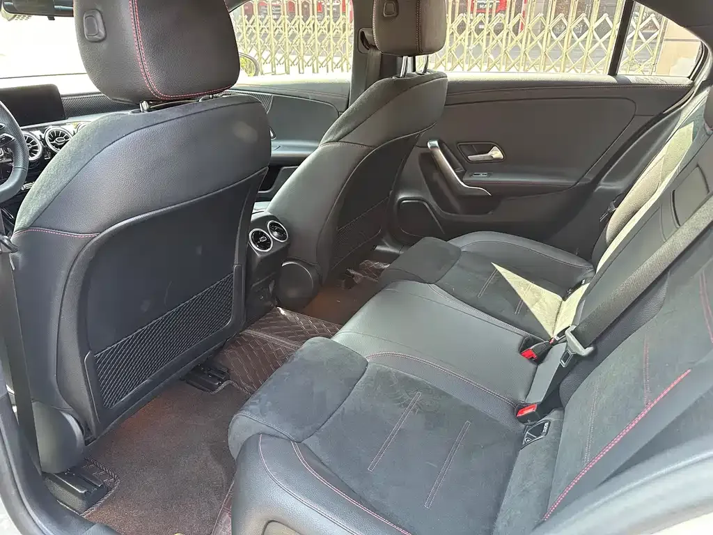 Mercedes-Benz A-Class 2024 из CN, фото 8