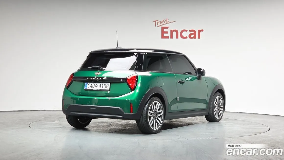 Mini Cooper 2025 из KR, фото 2