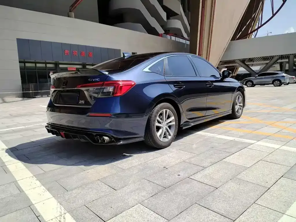 Honda Civic — фото 3