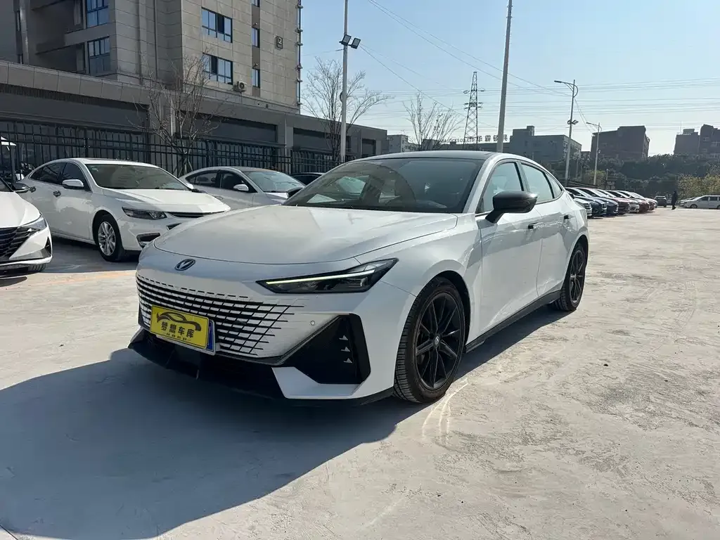 Changan UNI-V