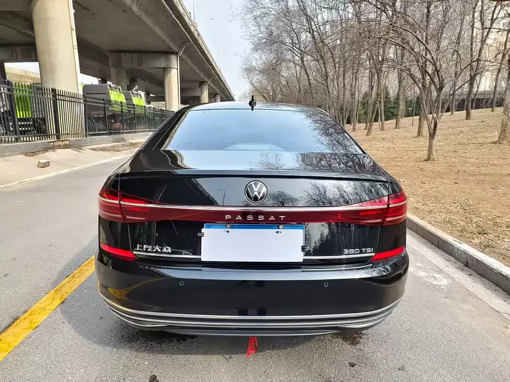 Volkswagen Passat — фото 10