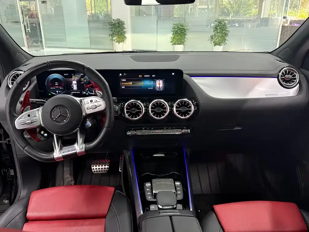 Mercedes-Benz GLA AMG — фото 6