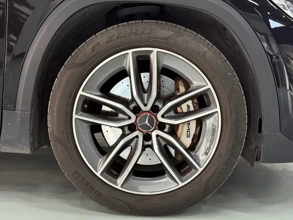 Mercedes-Benz GLA AMG — фото 10