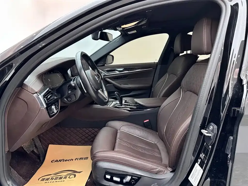 BMW 5 Series — фото 10