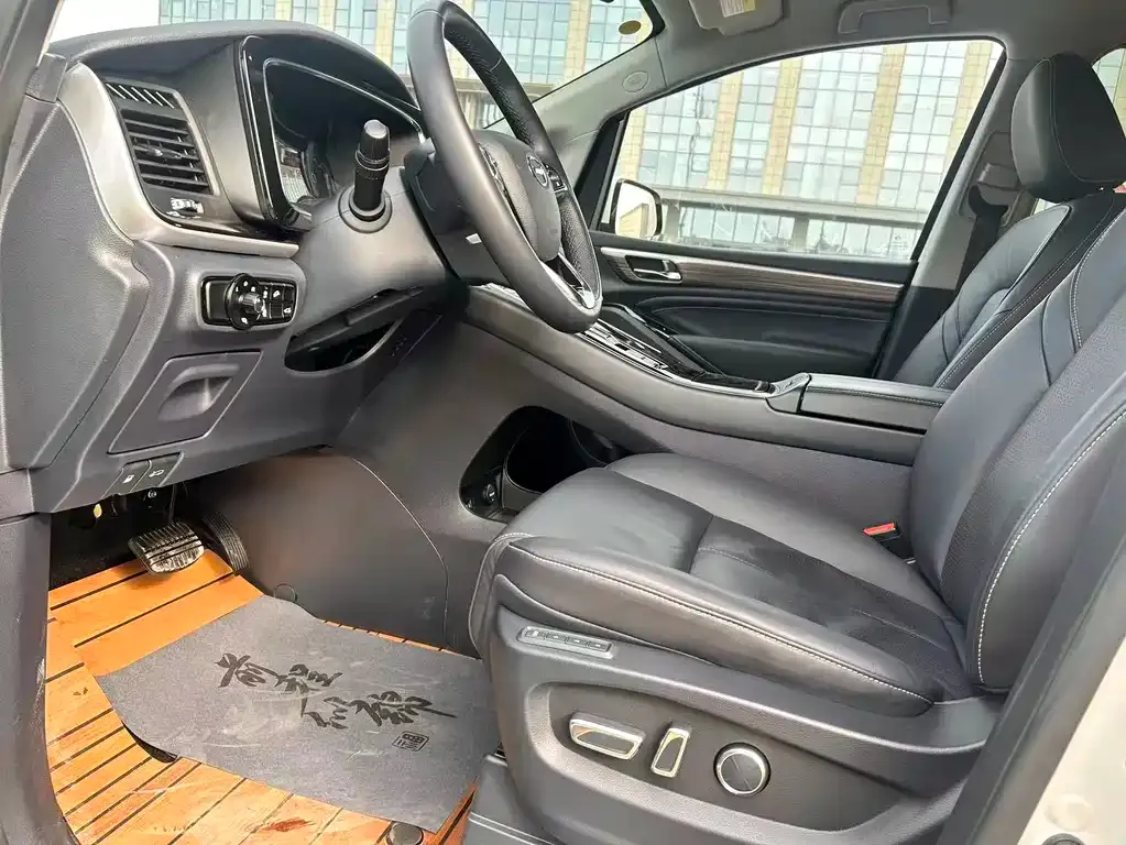 GAC Motor Trumpchi M8 — фото 8