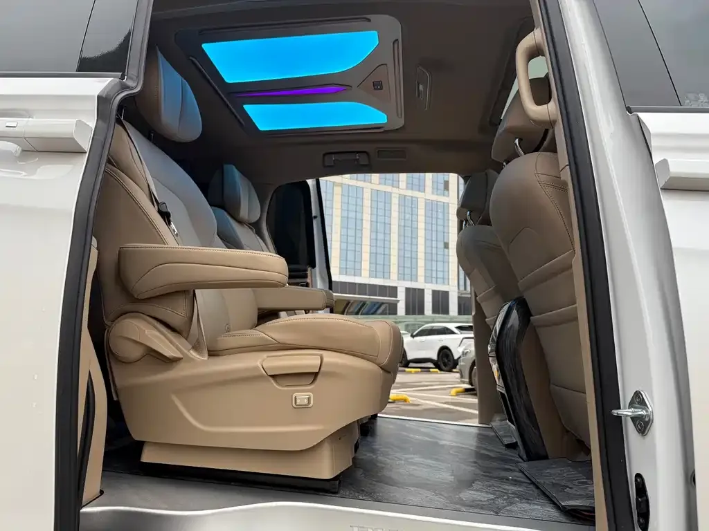 Buick GL8 Hybrid — фото 7