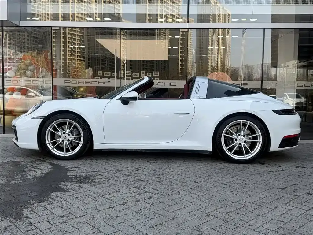 Porsche 911 2023 из CN, фото 9