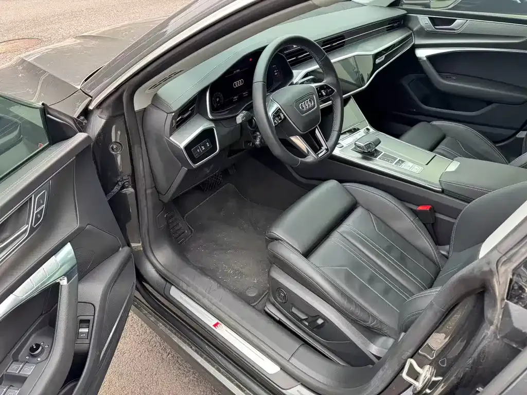 Audi A7 2024 из CN, фото 3