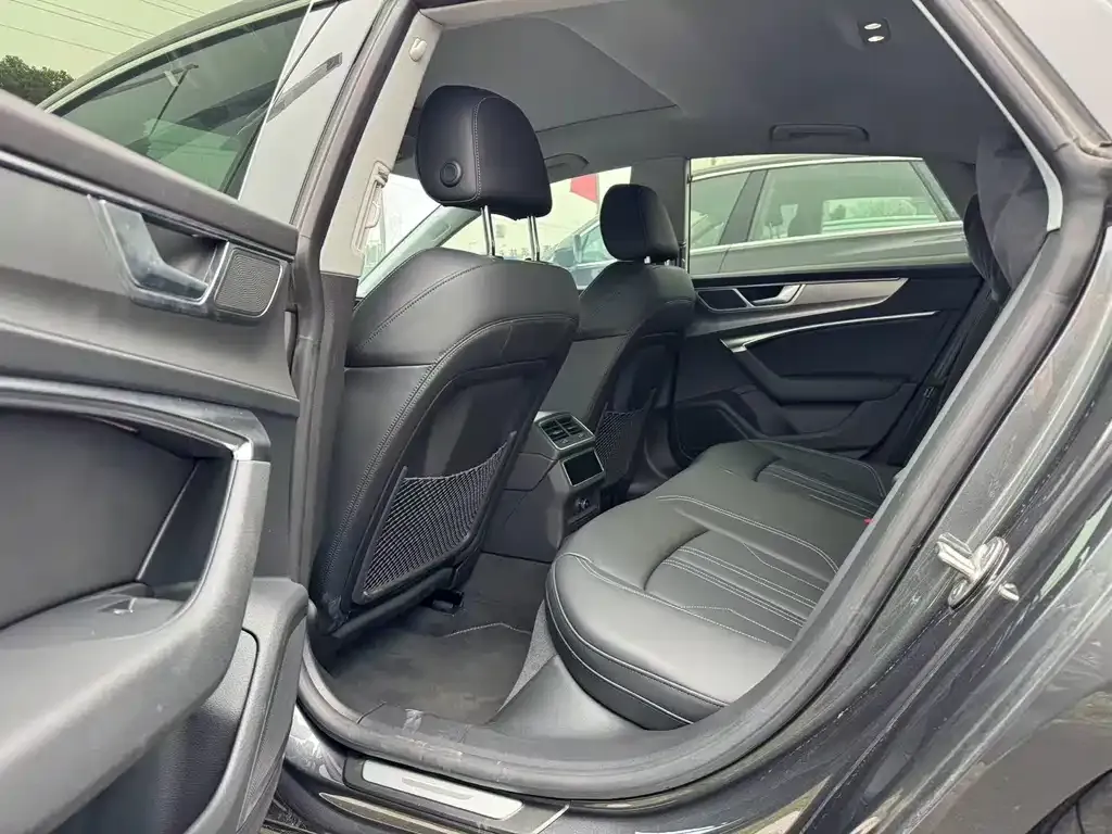 Audi A7 2024 из CN, фото 6