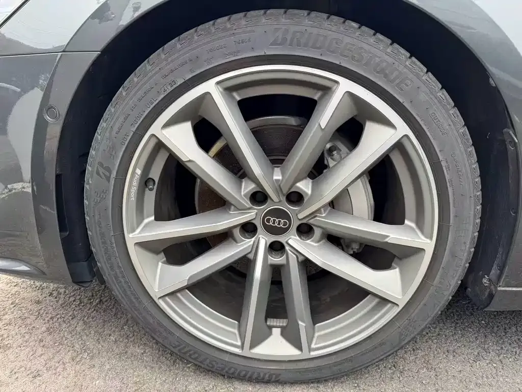 Audi A7 2024 из CN, фото 8