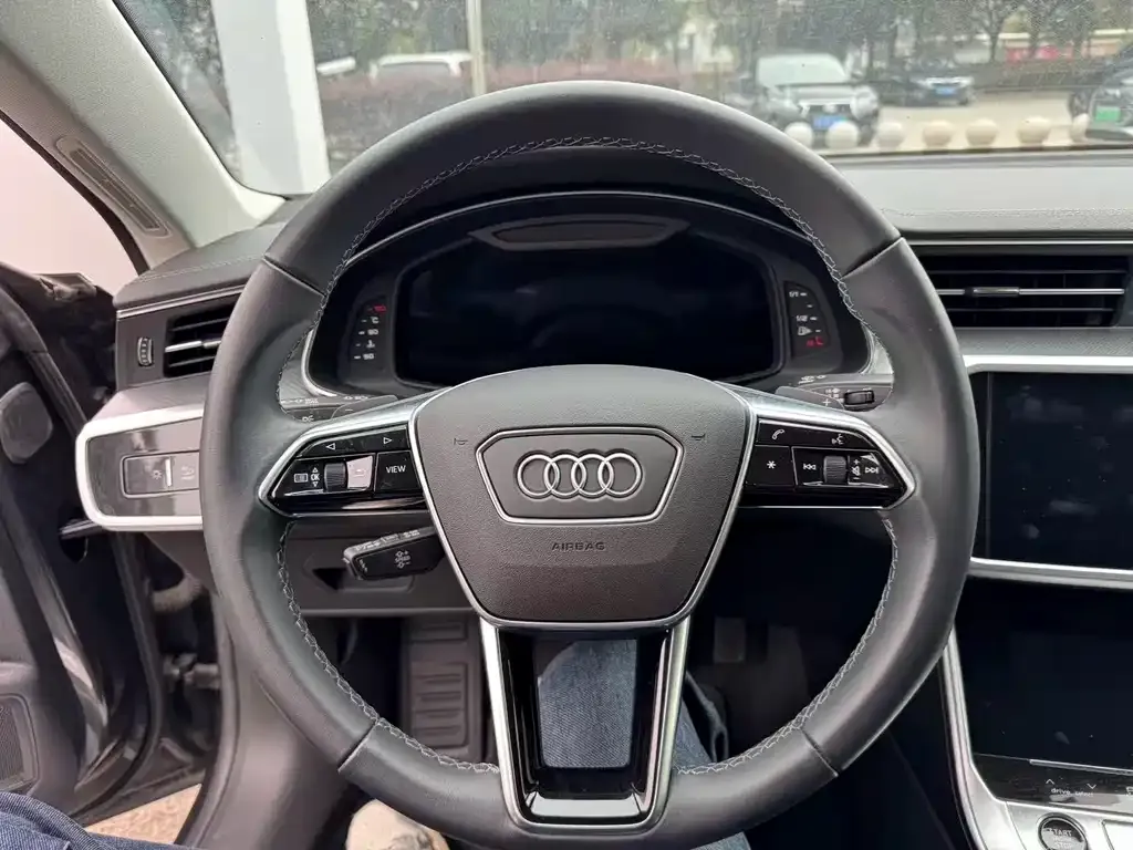 Audi A7 2024 из CN, фото 7