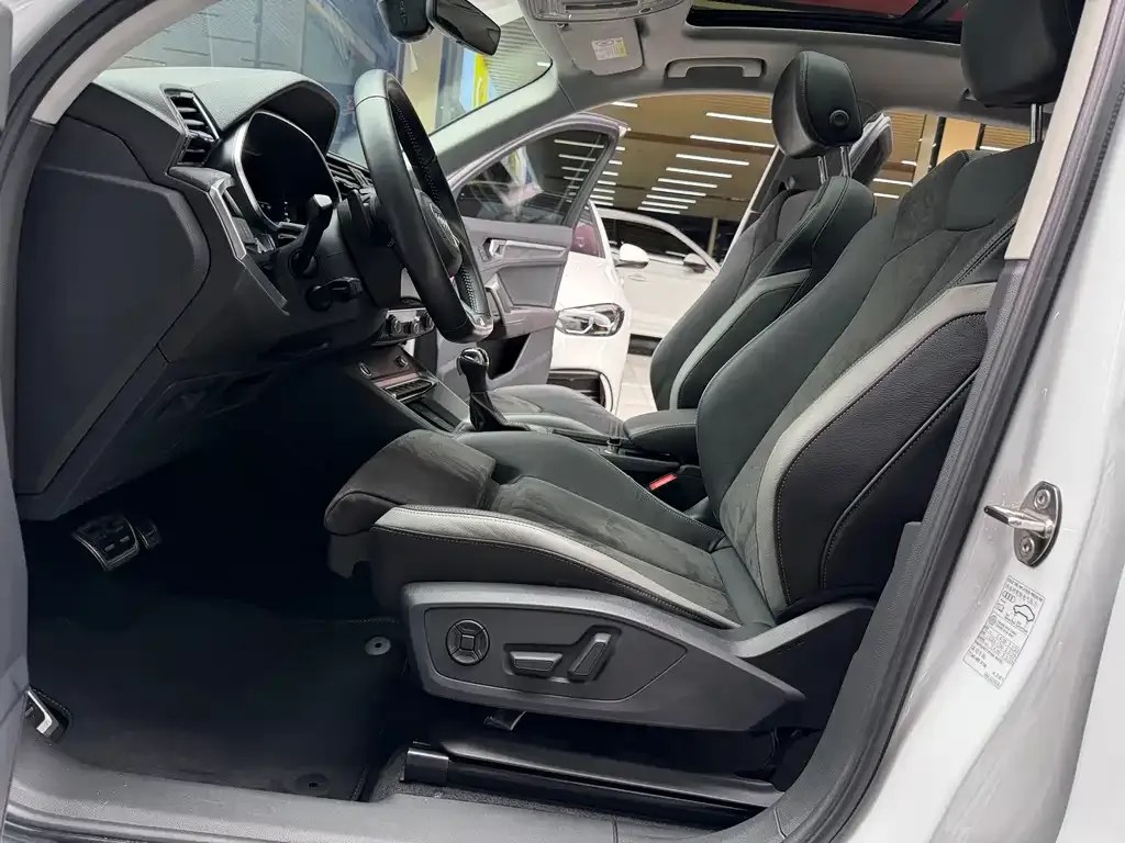 Audi Q3 2022 из CN, фото 8