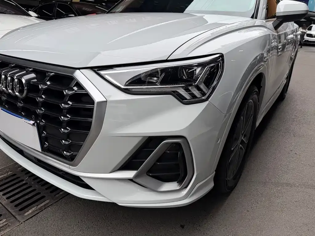 Audi Q3 2022 из CN, фото 3