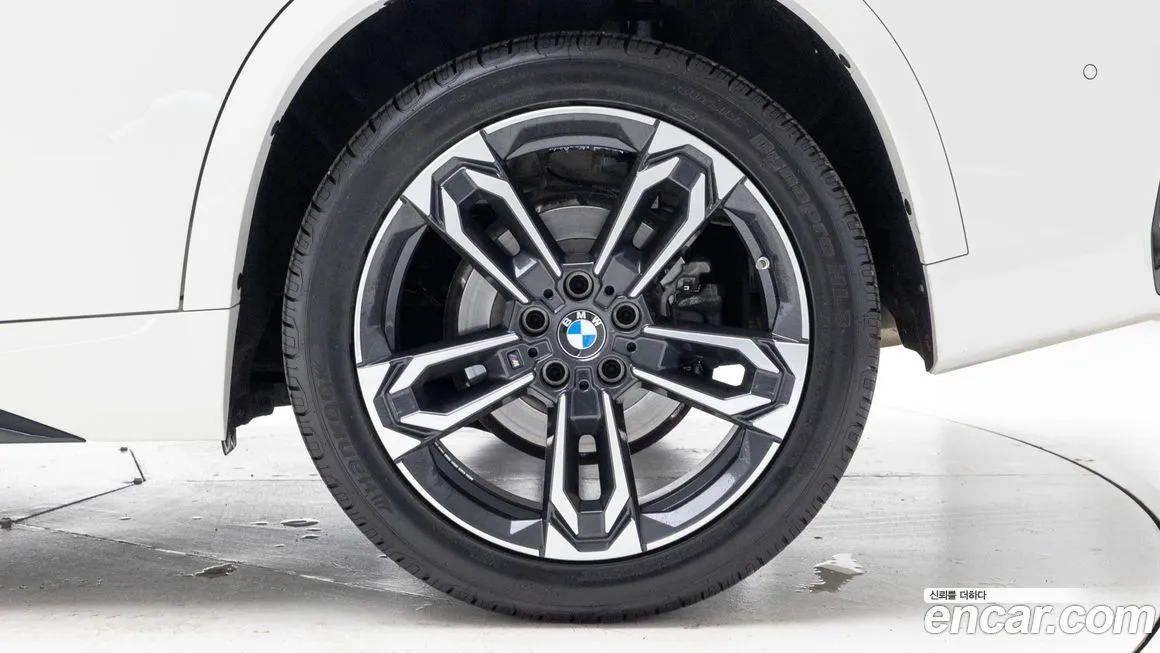 BMW X1 — фото 9