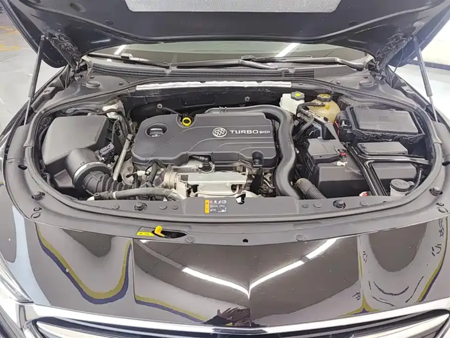 Buick LaCrosse 2022 из CN, фото 3